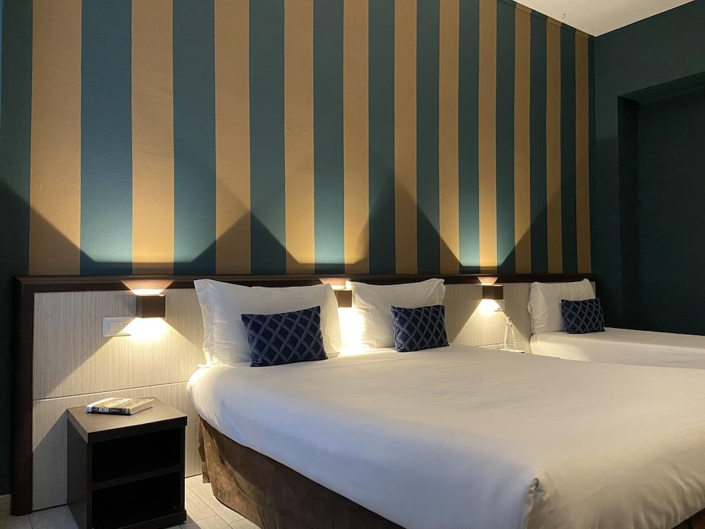 Av Hotel Milano Exteriör bild