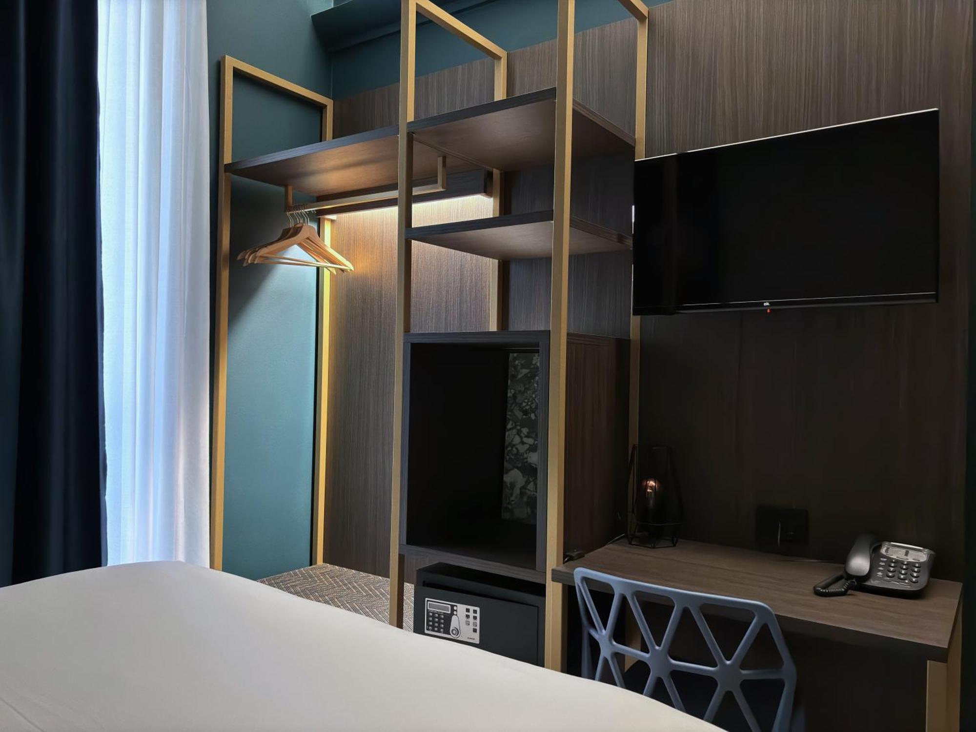 Av Hotel Milano Exteriör bild
